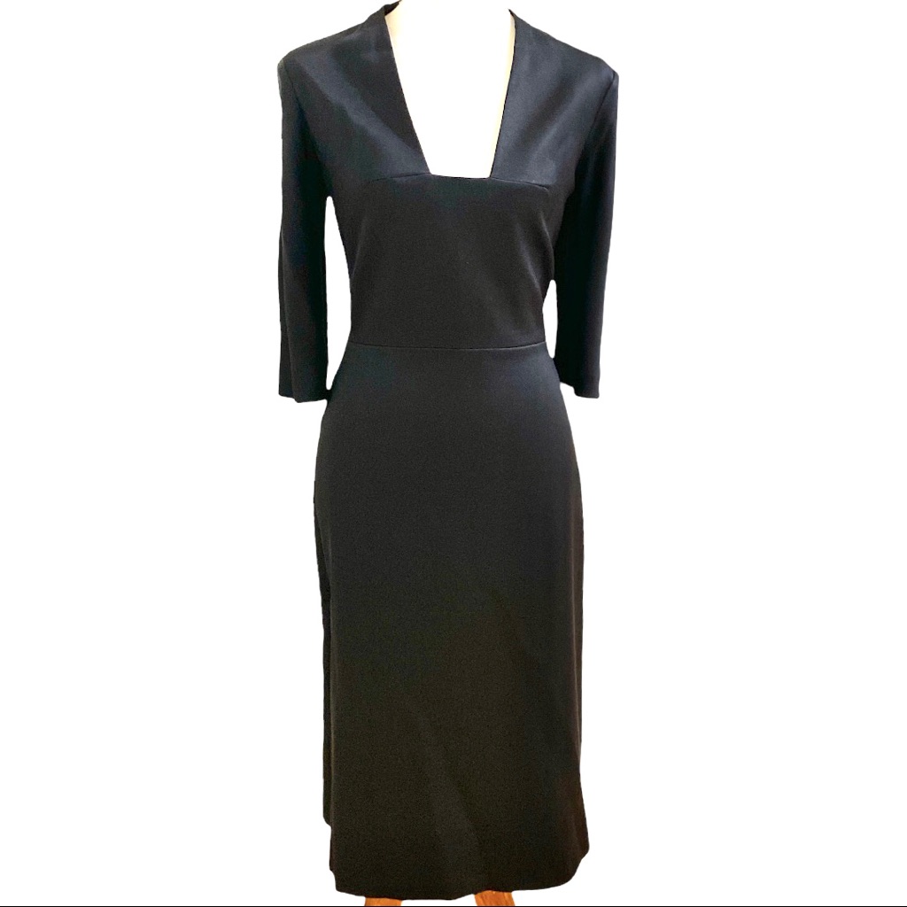 100% Silk Impeccable Vintage V Neck Fitted Black Dress Sz 10runs Small